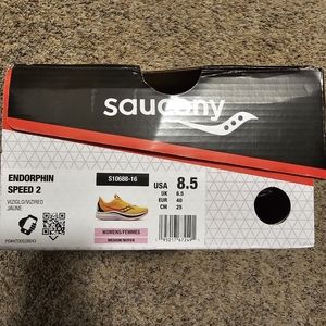 Saucony Endorphin Speed 2
